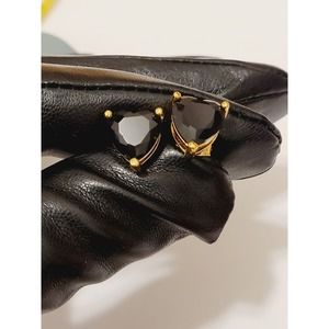 Large Onxy Heart Earrings Stud